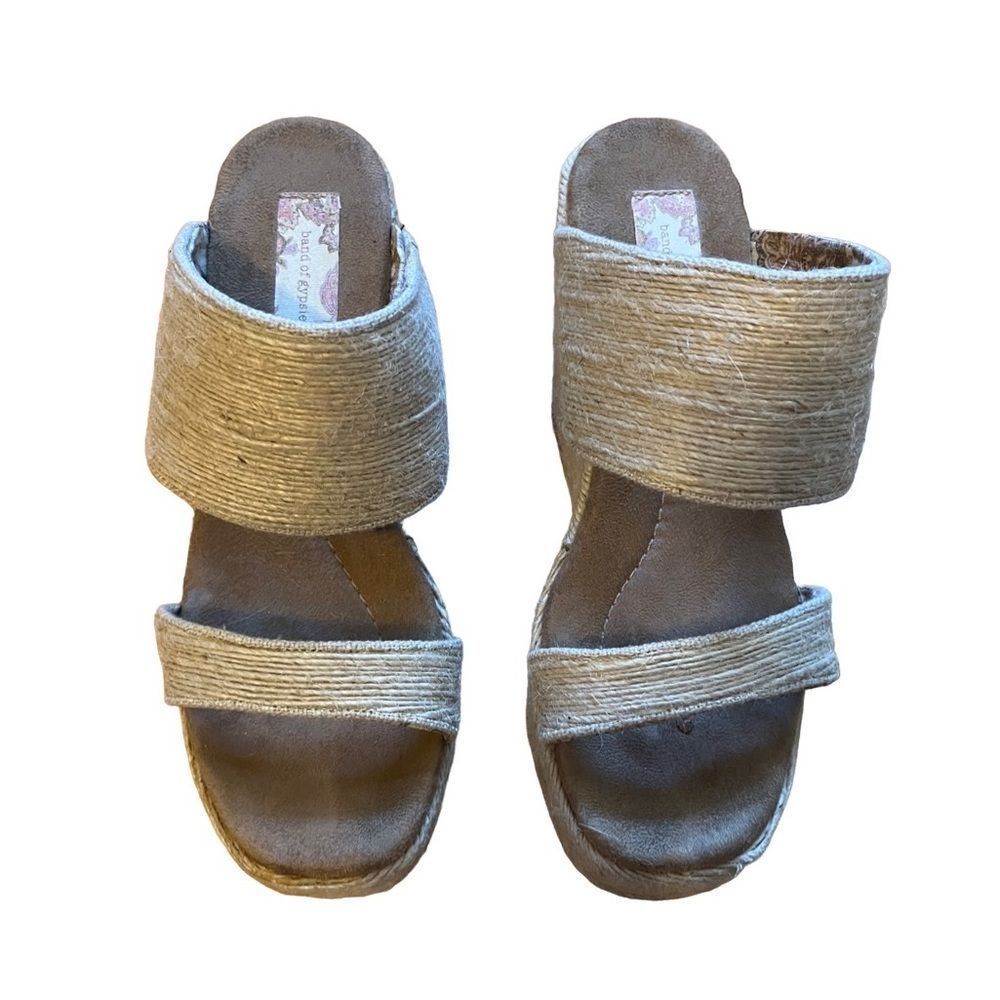 Gently used Band of Gypsies 4 inch Wedges Size 8 - good condition!